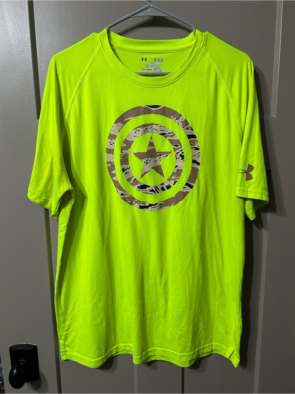 Under Armour Alter Ego Marvel Captain America shirt neon Yellow camo